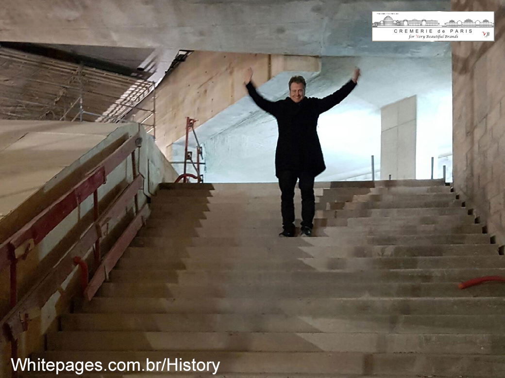 Ben von Solms on the future Metro staircase in front of the Cremeries de Paris, home of the Brazilian White Paris